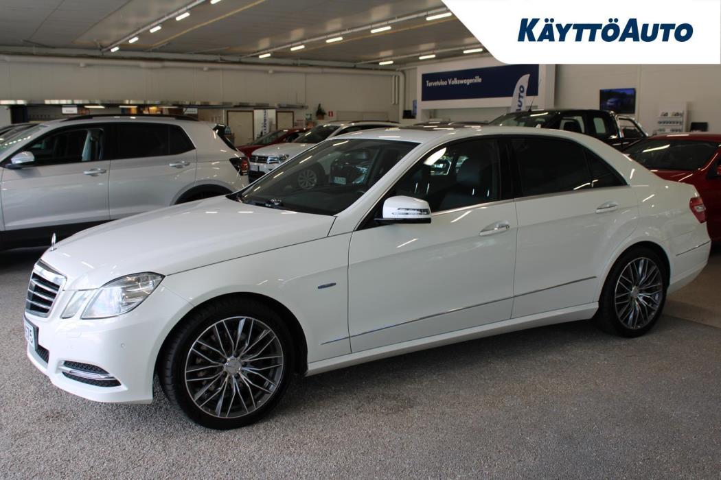 MERCEDES-BENZ E 2011