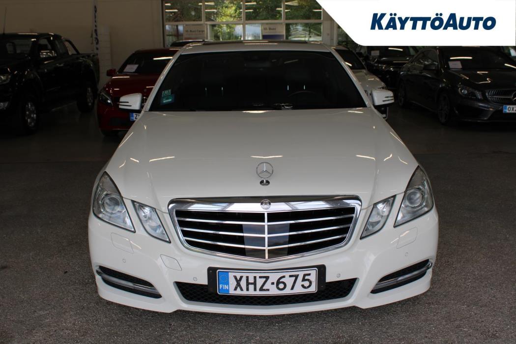 MERCEDES-BENZ E 2011