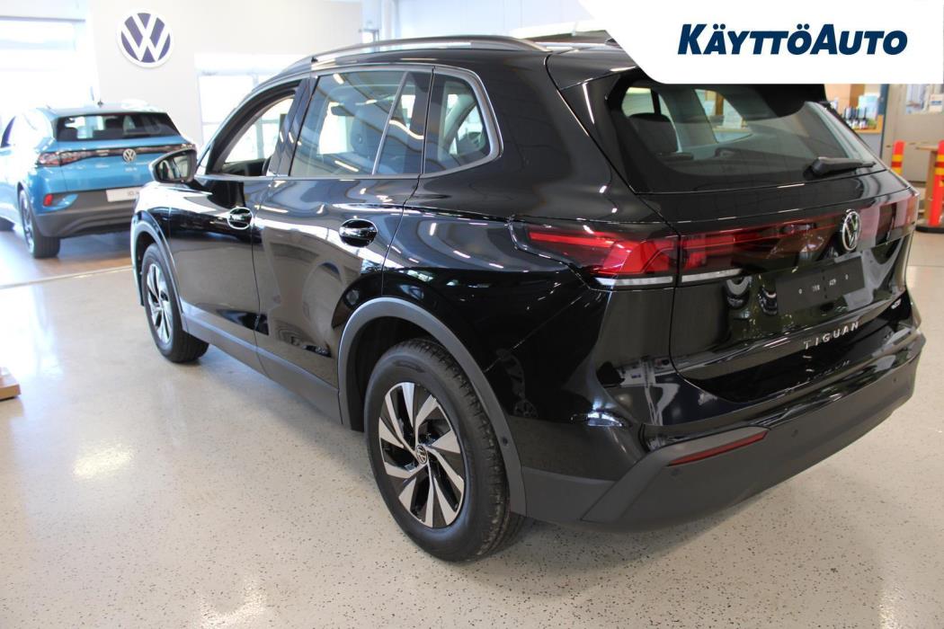 VOLKSWAGEN Tiguan 2026
