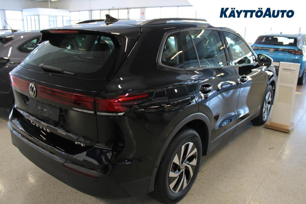 VOLKSWAGEN Tiguan 2026
