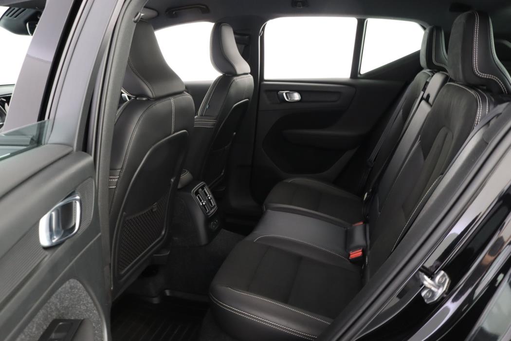 VOLVO XC40 2020