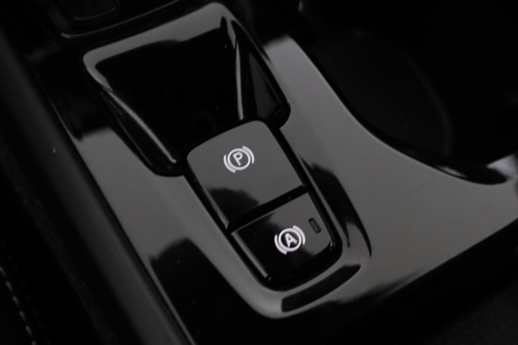 VOLVO XC40 2020