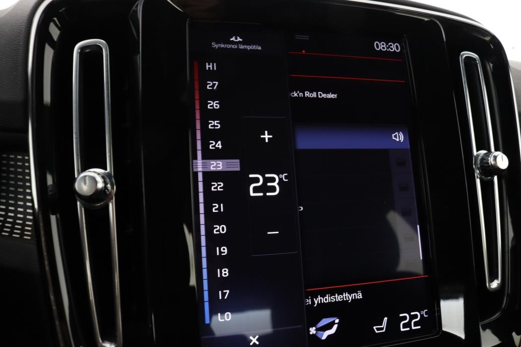 VOLVO XC40 2020