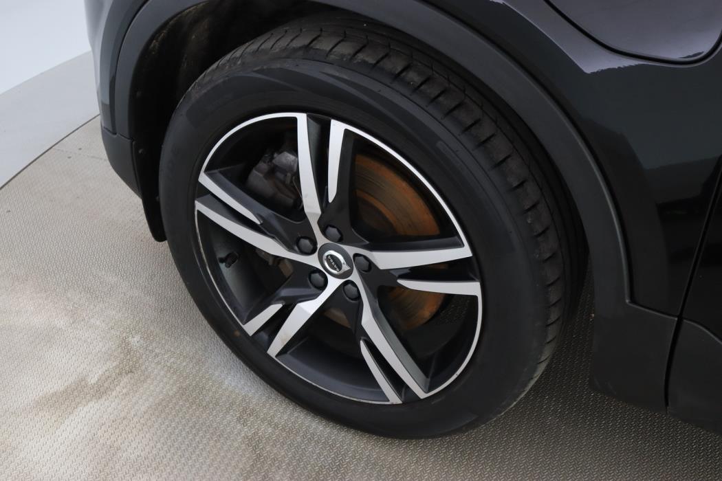 VOLVO XC40 2020