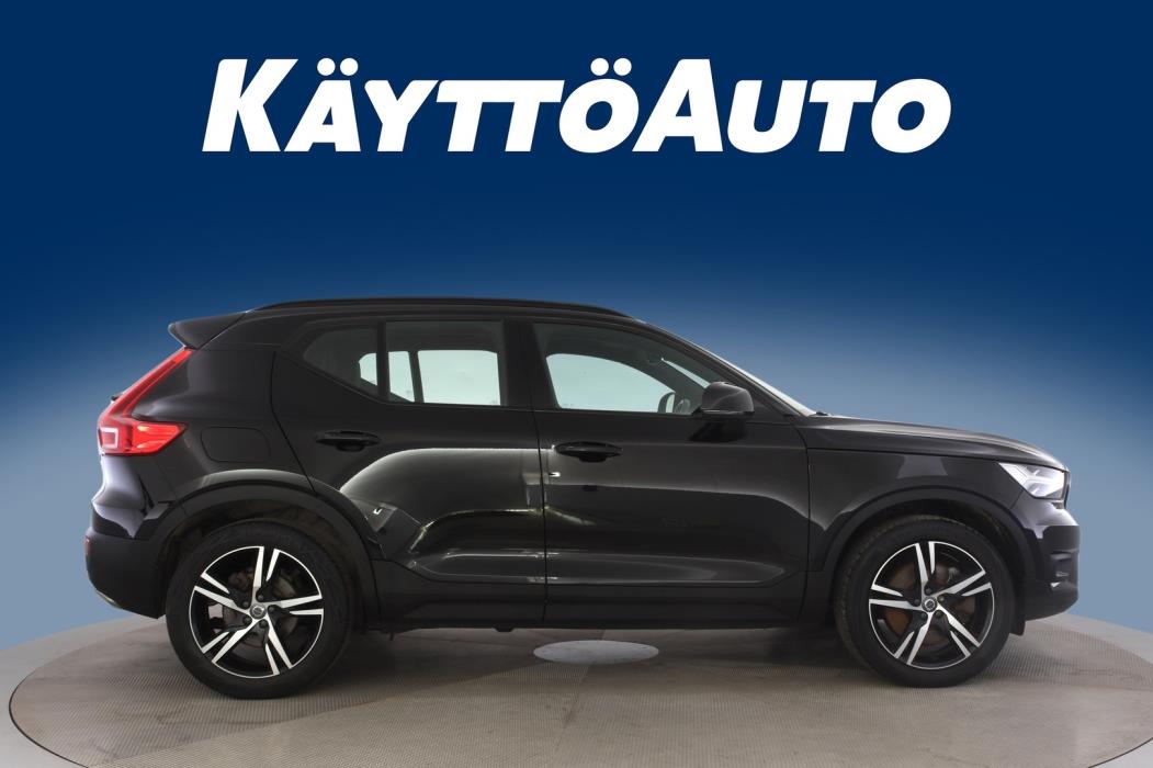VOLVO XC40 2020