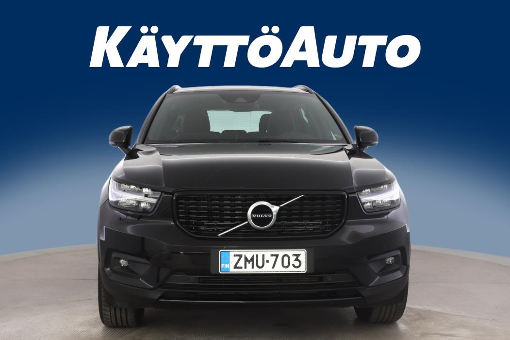 VOLVO XC40 2020