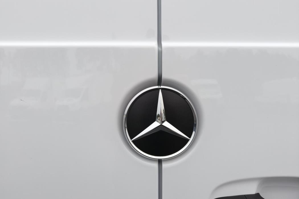Mercedes-Benz Sprinter 2024