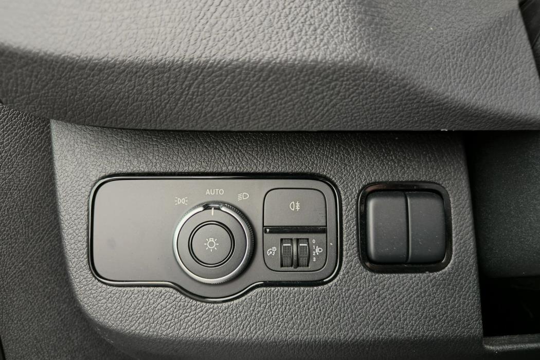 Mercedes-Benz Sprinter 2024