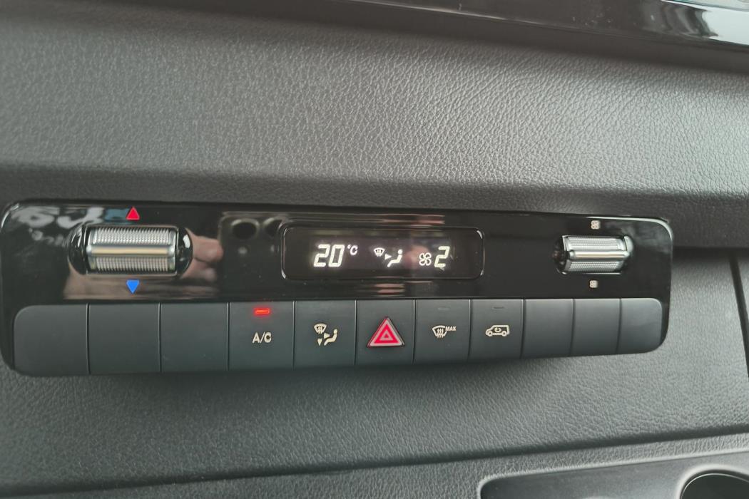 Mercedes-Benz Sprinter 2024