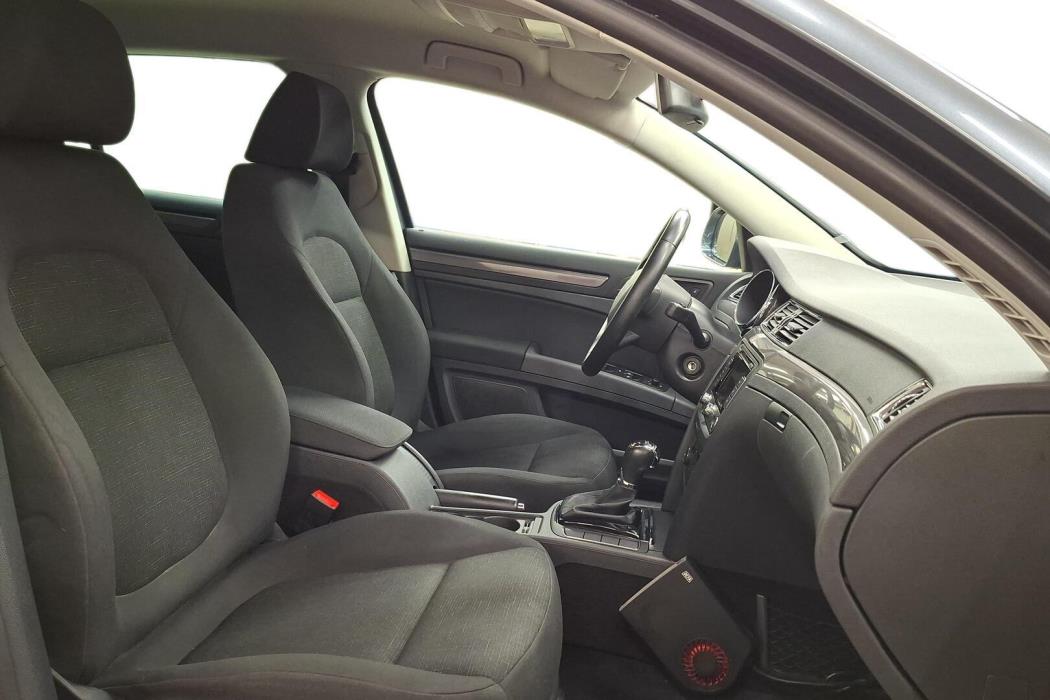 SKODA Superb 2015