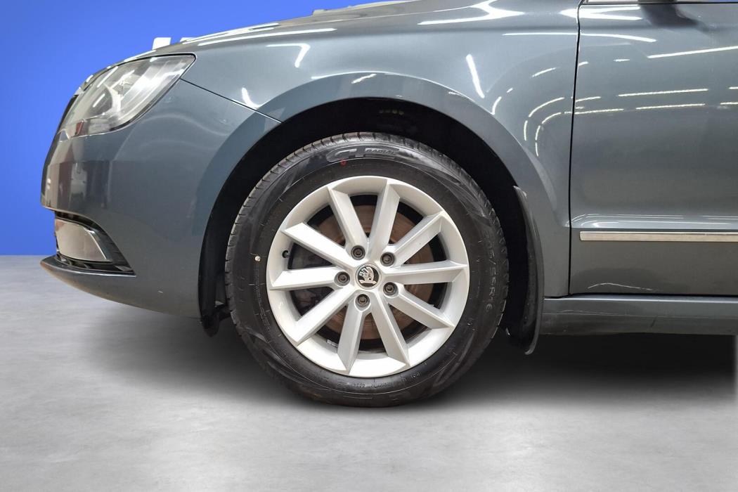 SKODA Superb 2015