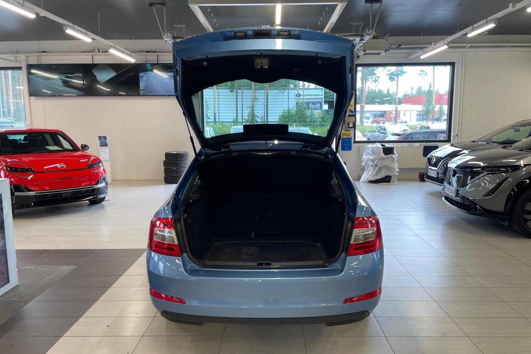 SKODA Octavia 2016