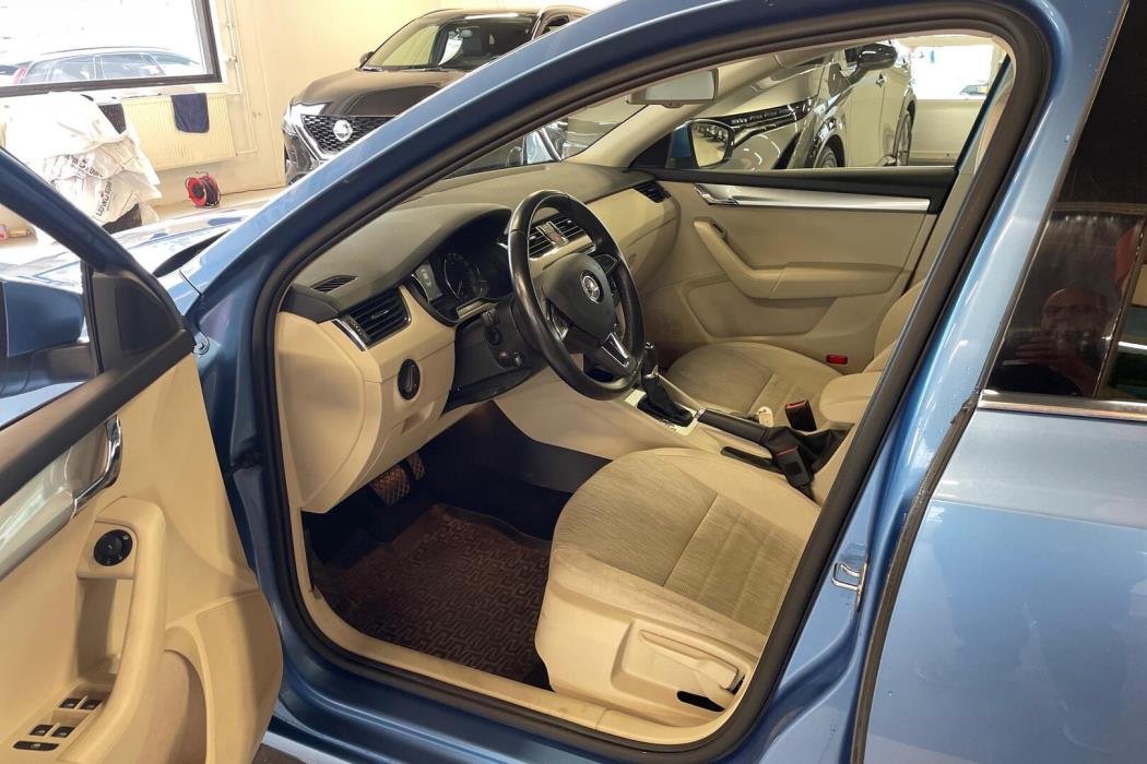 SKODA Octavia 2016