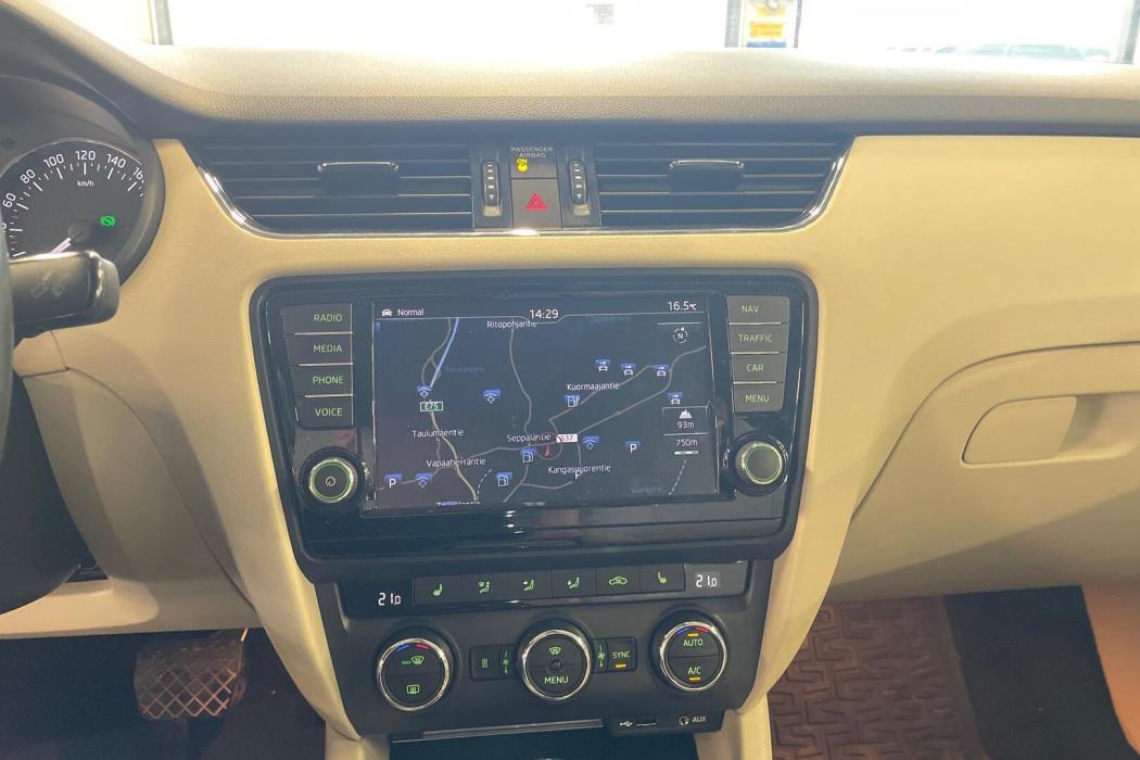 SKODA Octavia 2016