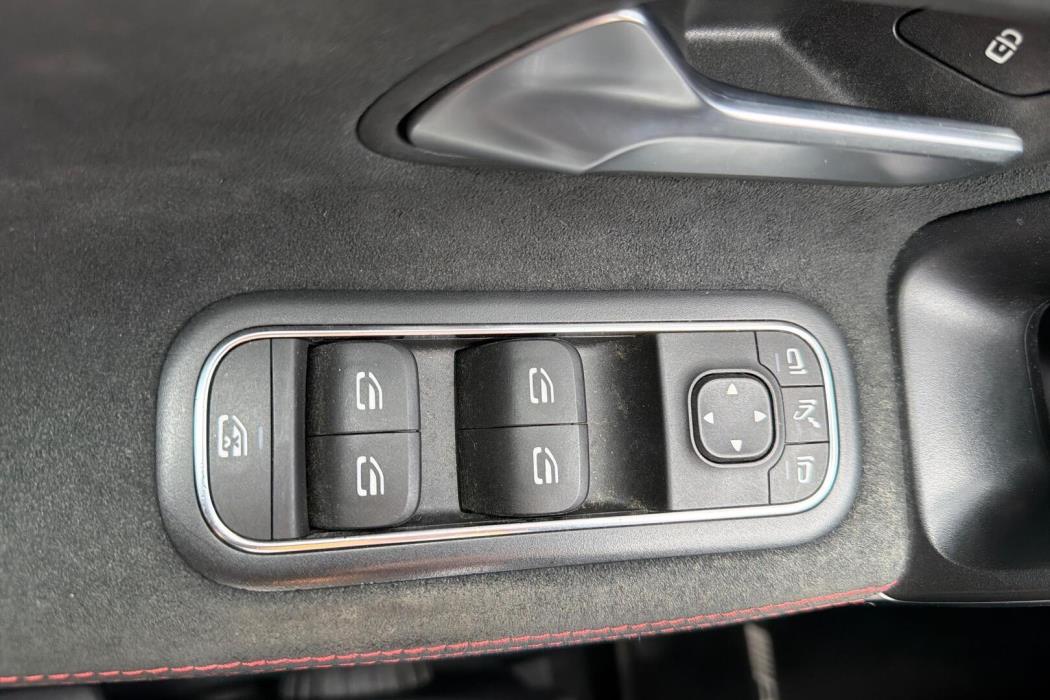 MERCEDES-BENZ CLA 2019