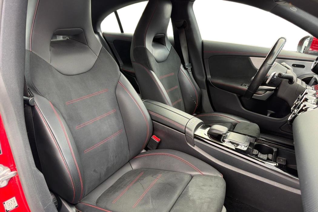 MERCEDES-BENZ CLA 2019