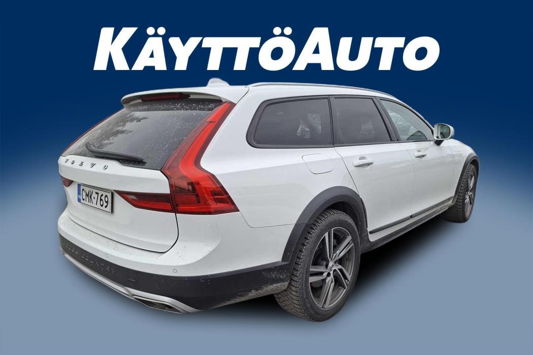 VOLVO V90 Cross Country 2019