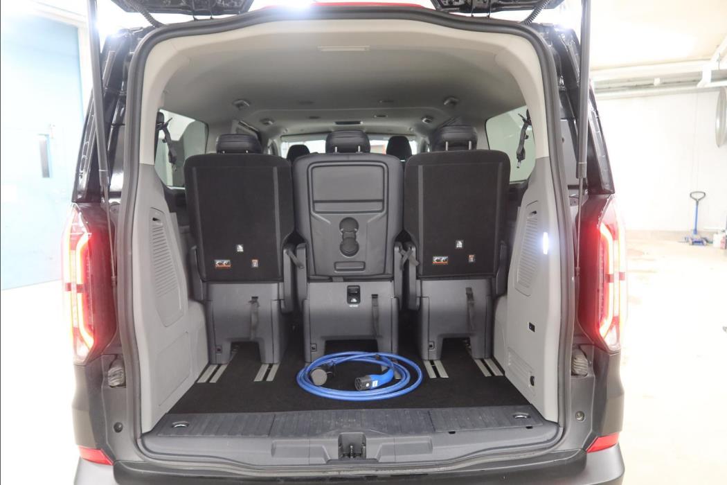 FORD Tourneo Custom 2025