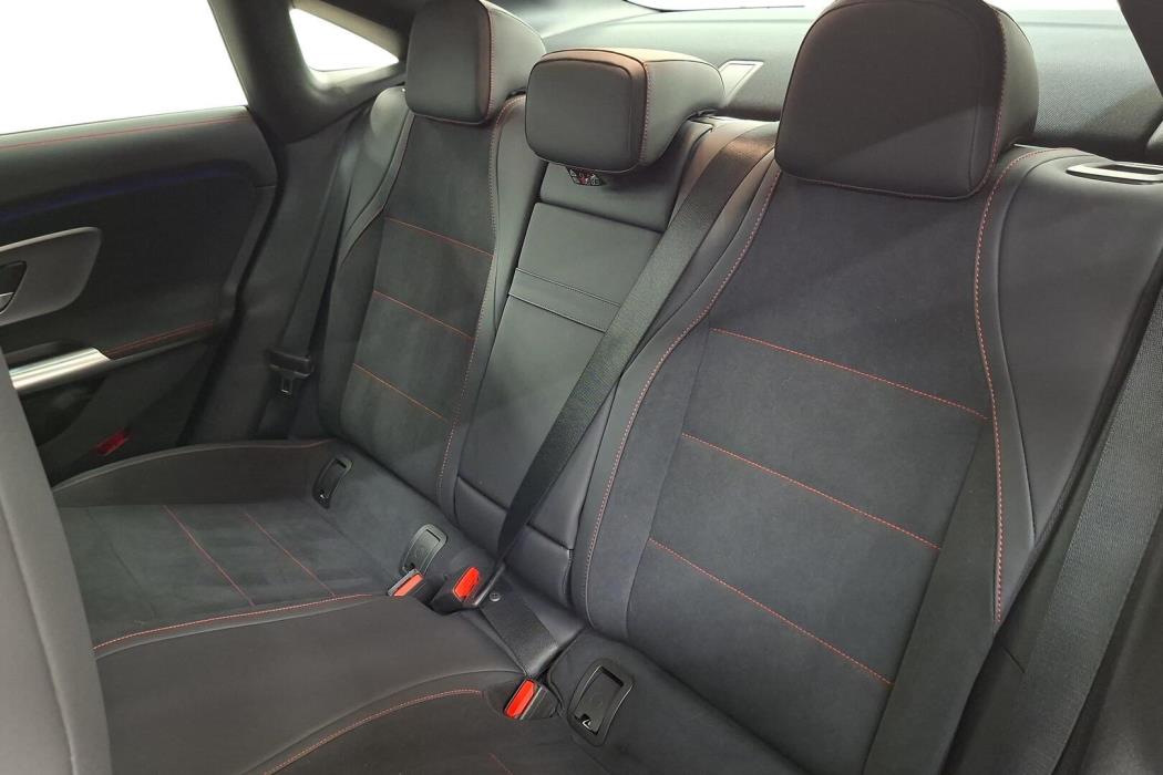 MERCEDES-BENZ CLA 2025