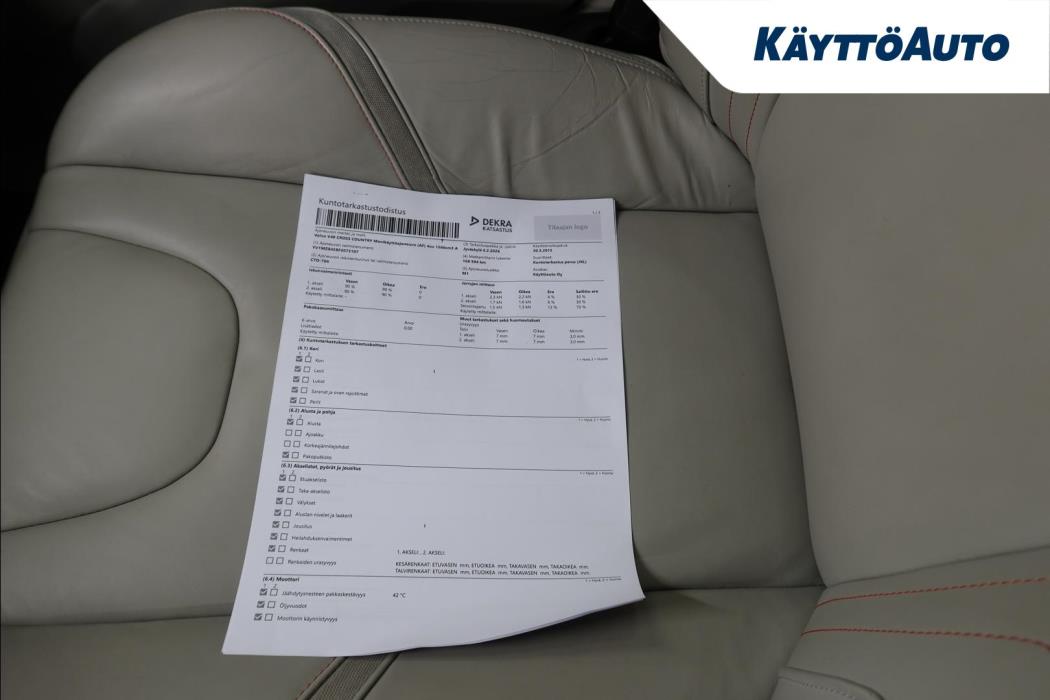 Volvo V40 Cross Country 2015