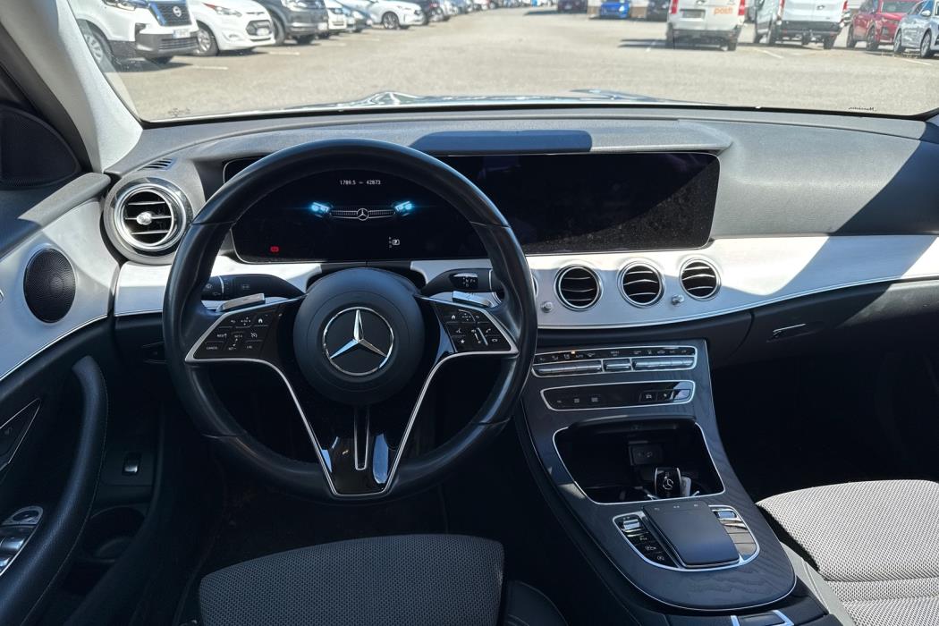 MERCEDES-BENZ E 2021