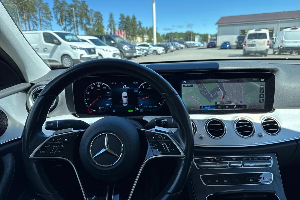 MERCEDES-BENZ E 2021