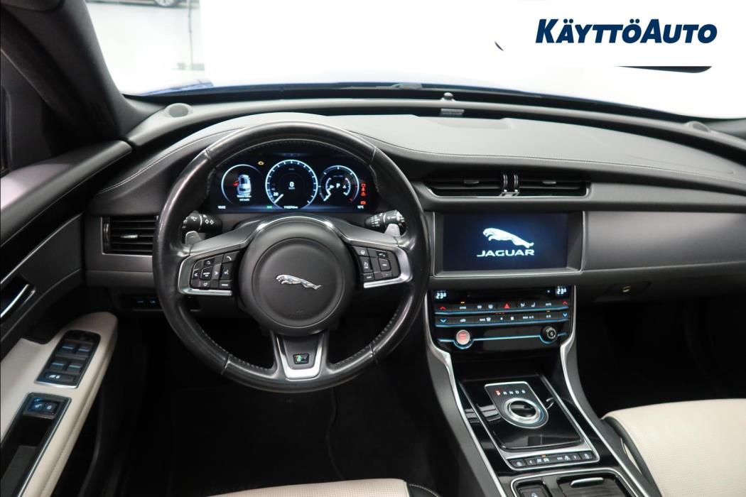 Jaguar XF 2017