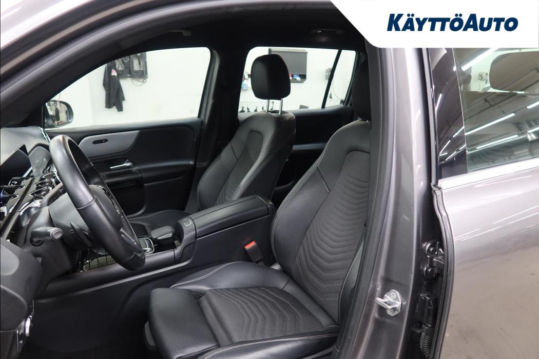 MERCEDES-BENZ GLB 2021