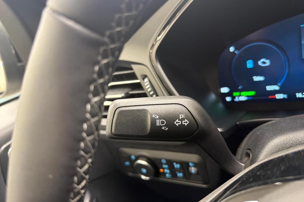 FORD Kuga 2026