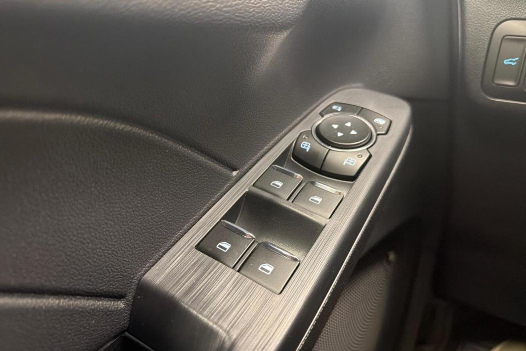 FORD Kuga 2026