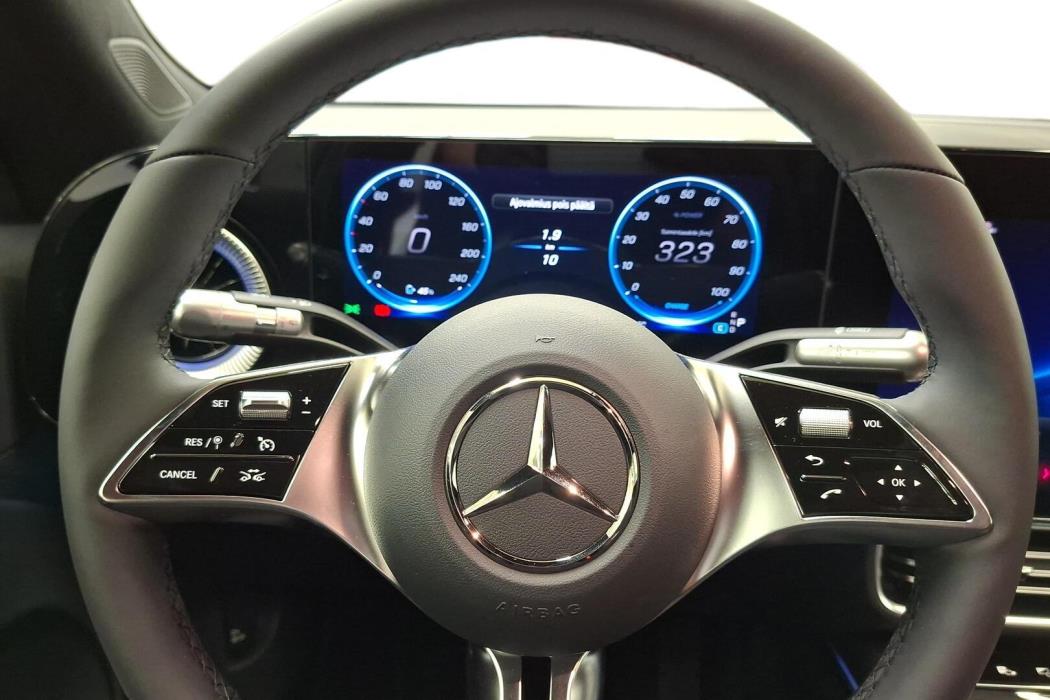 MERCEDES-BENZ CLA 2026
