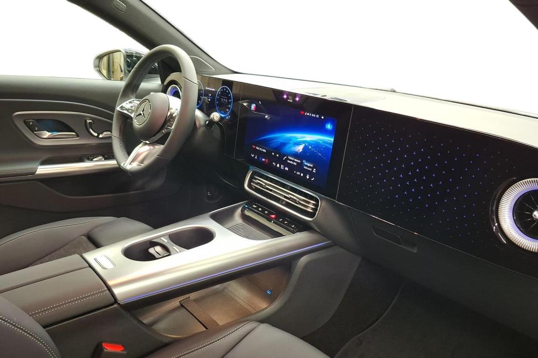MERCEDES-BENZ CLA 2026