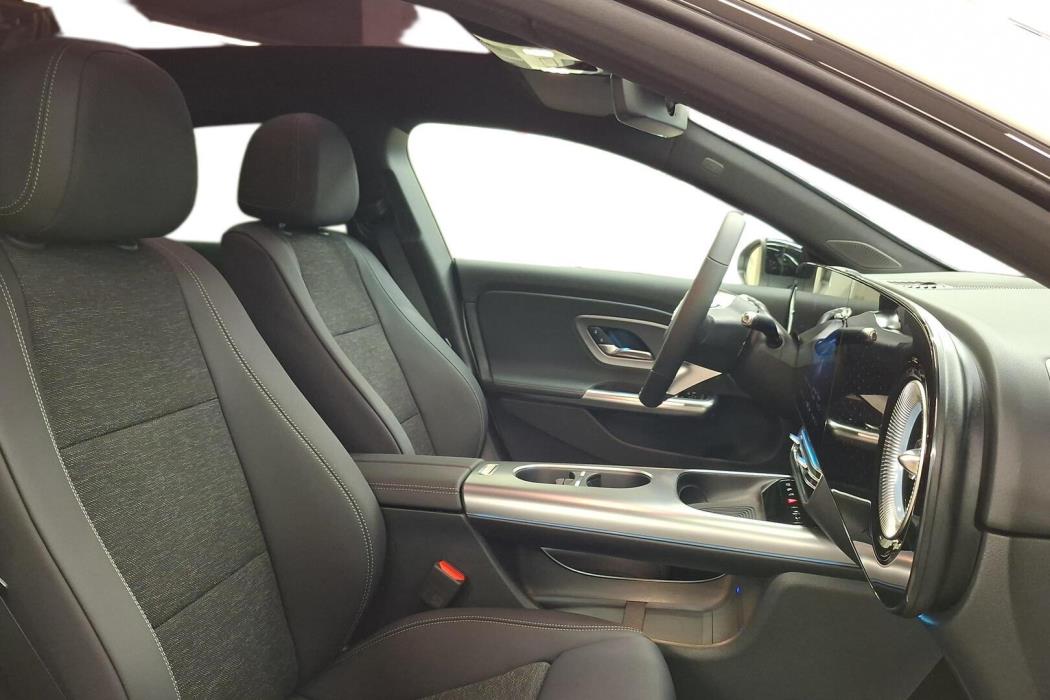 MERCEDES-BENZ CLA 2026