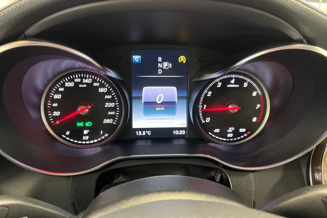 MERCEDES-BENZ C 2015