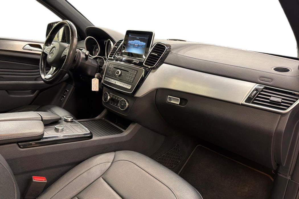 MERCEDES-BENZ GLE 2016