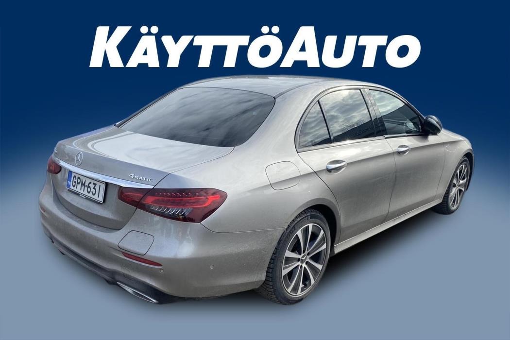 MERCEDES-BENZ E 2023