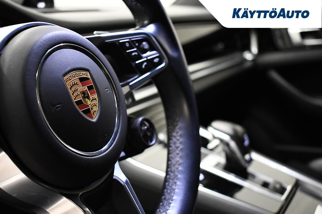 PORSCHE Panamera 2019