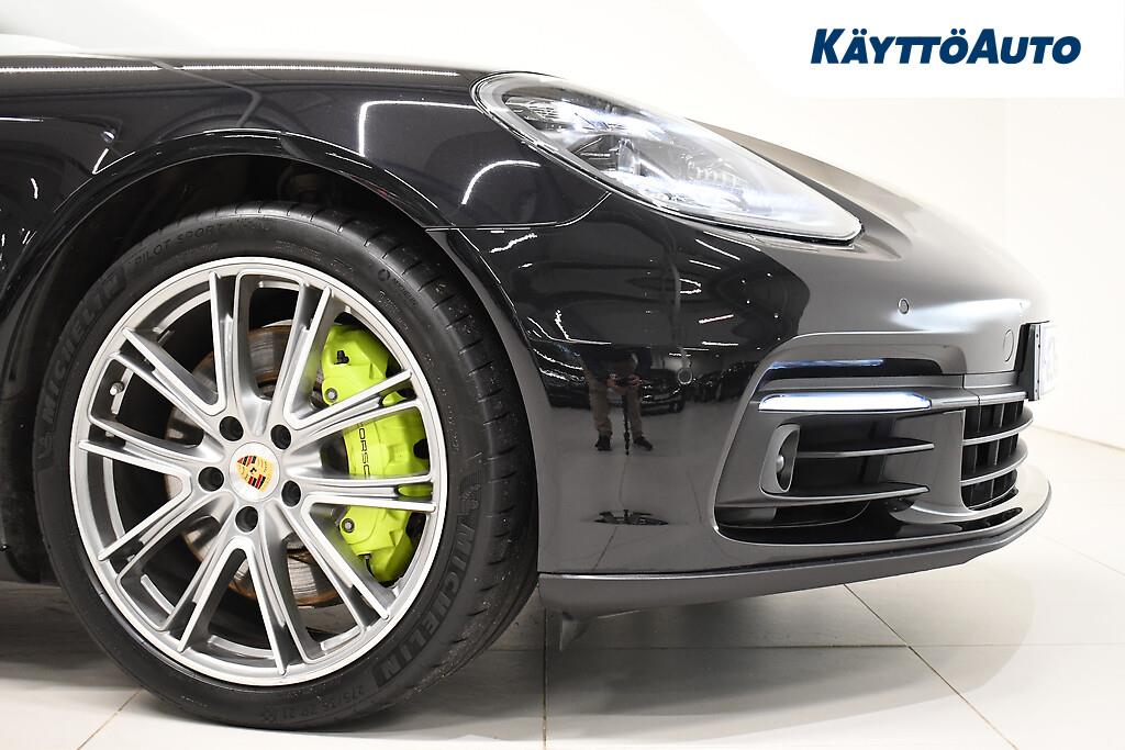PORSCHE Panamera 2019