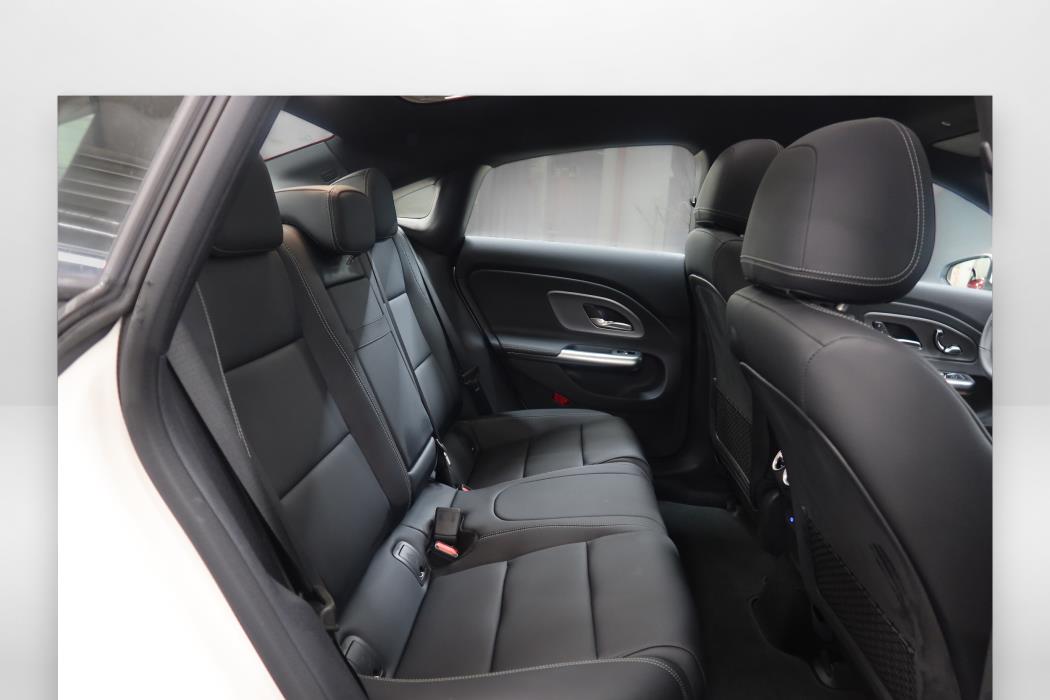 Mercedes-Benz CLA 2025