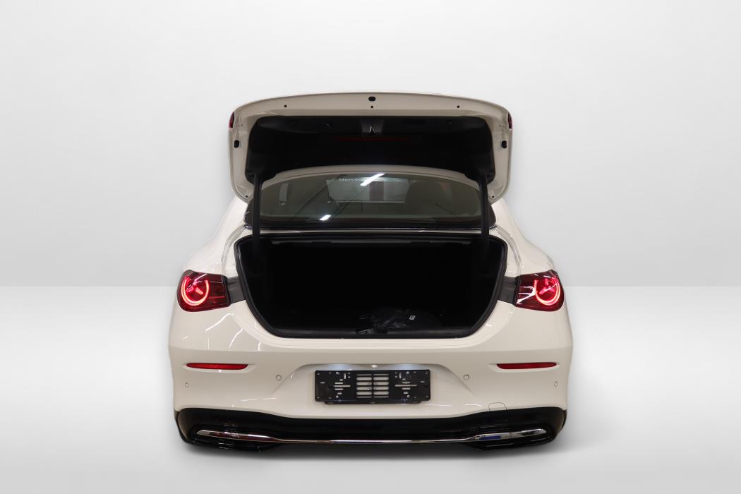 Mercedes-Benz CLA 2025