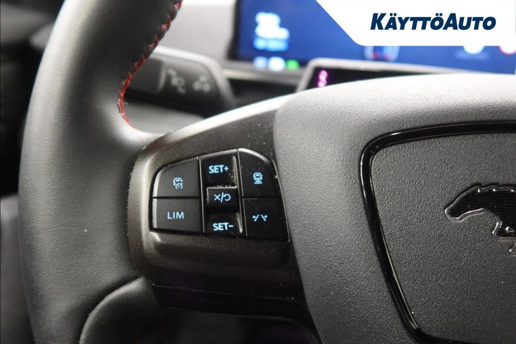 FORD Mustang Mach-E 2023