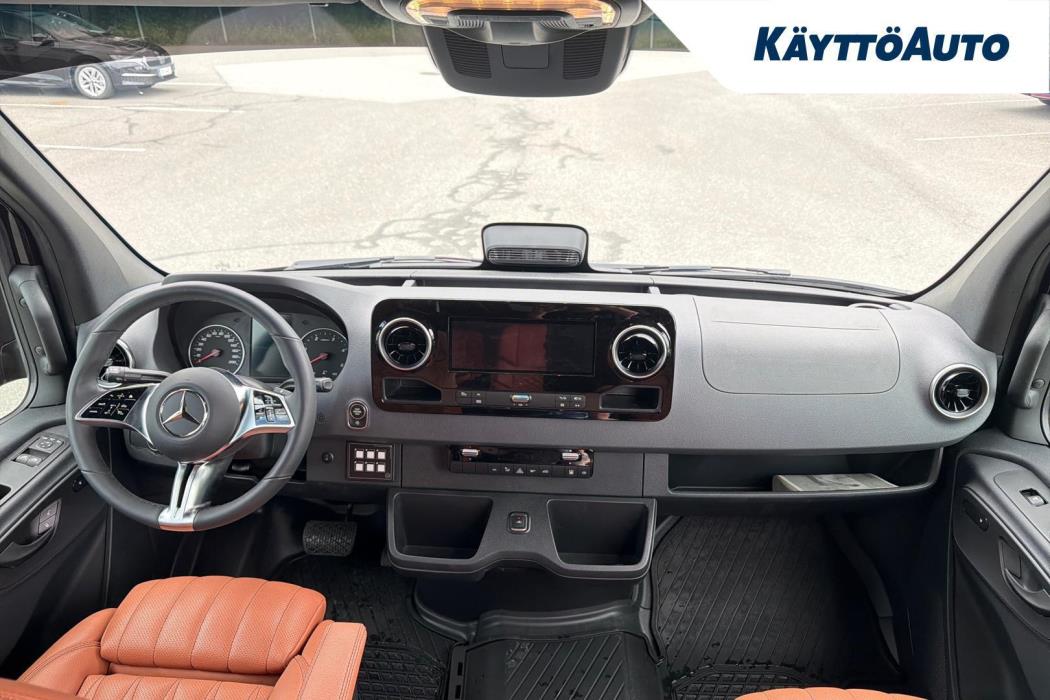 MERCEDES-BENZ Sprinter 2024