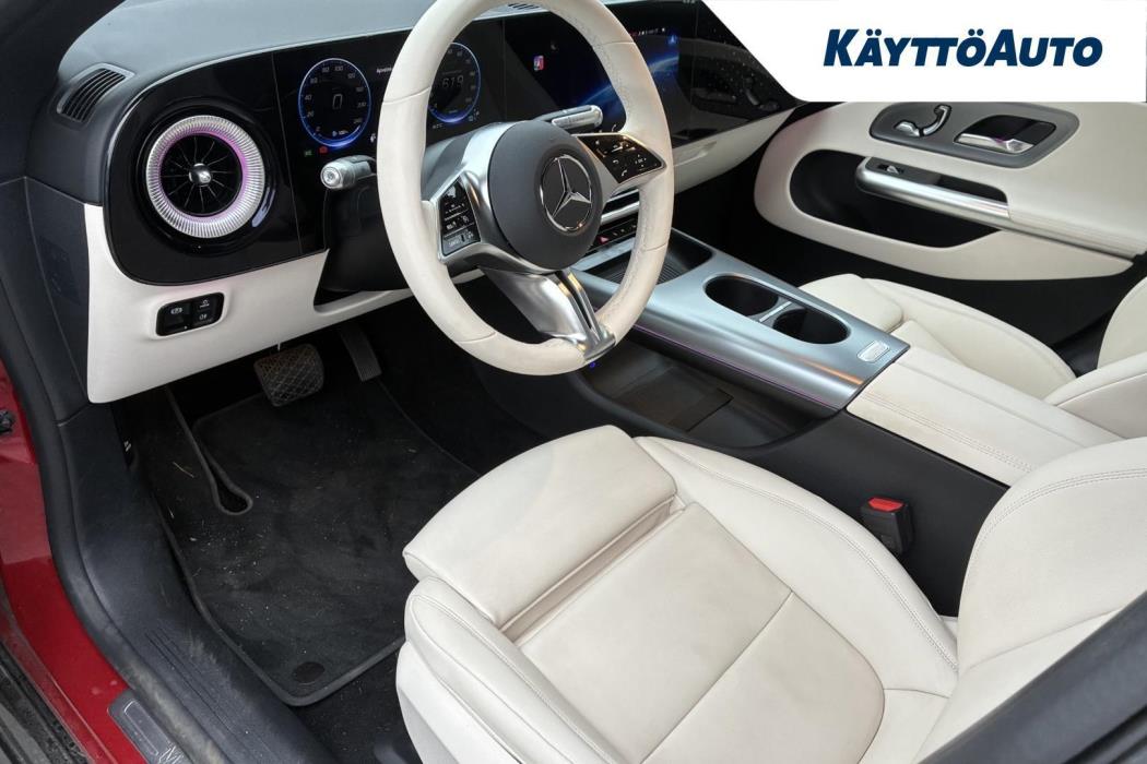 MERCEDES-BENZ CLA 2025