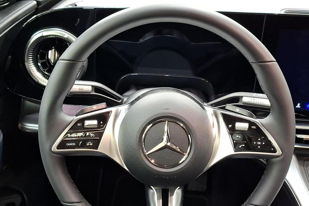 MERCEDES-BENZ C 2026