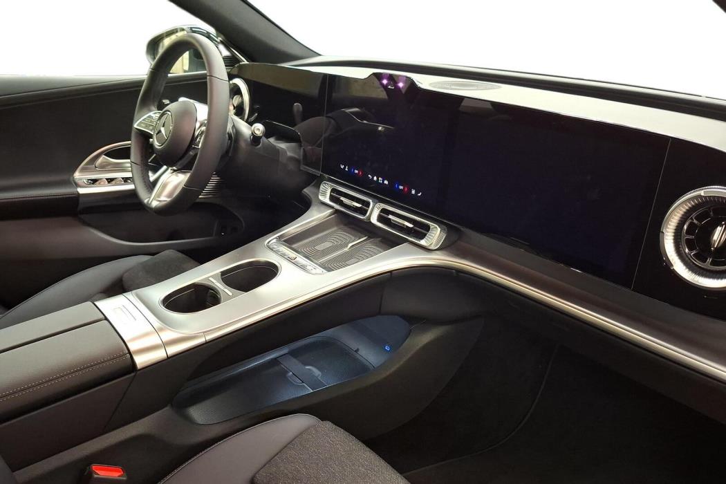 MERCEDES-BENZ C 2026