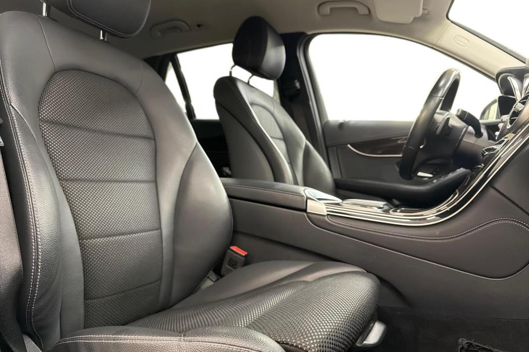 MERCEDES-BENZ GLC 2019