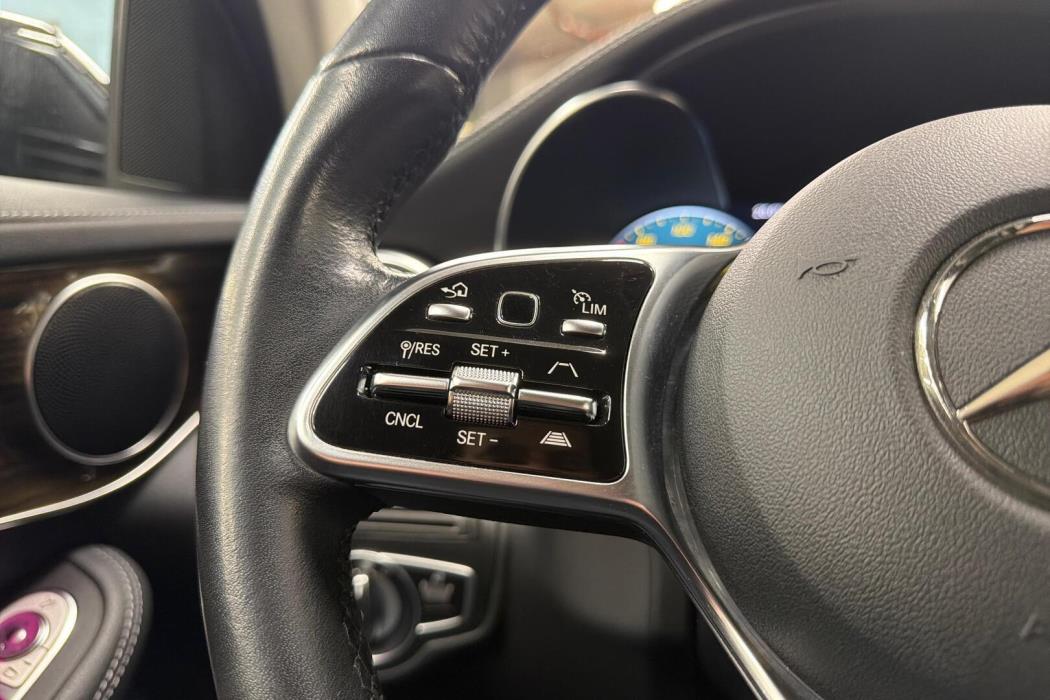 MERCEDES-BENZ GLC 2019