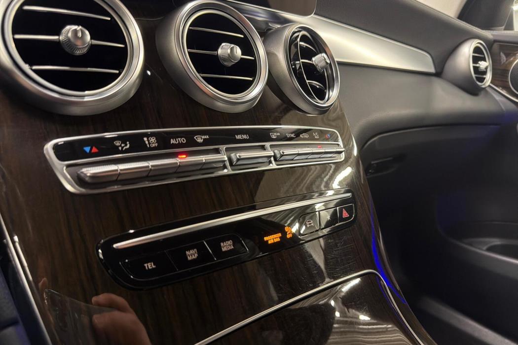 MERCEDES-BENZ GLC 2019