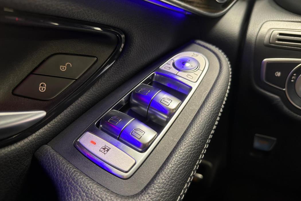 MERCEDES-BENZ GLC 2019