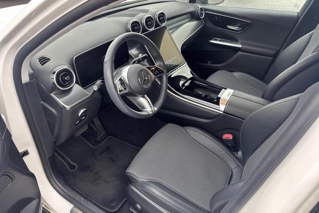 MERCEDES-BENZ GLC 2024